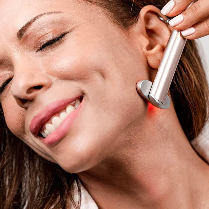 عصا لومورا للعناية بالبشرة 4 في 1 بتقنية الضوء الأحمر